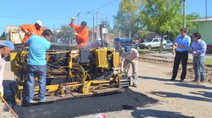 La Municipalidad retomó las tareas de bacheo y reparación de calles