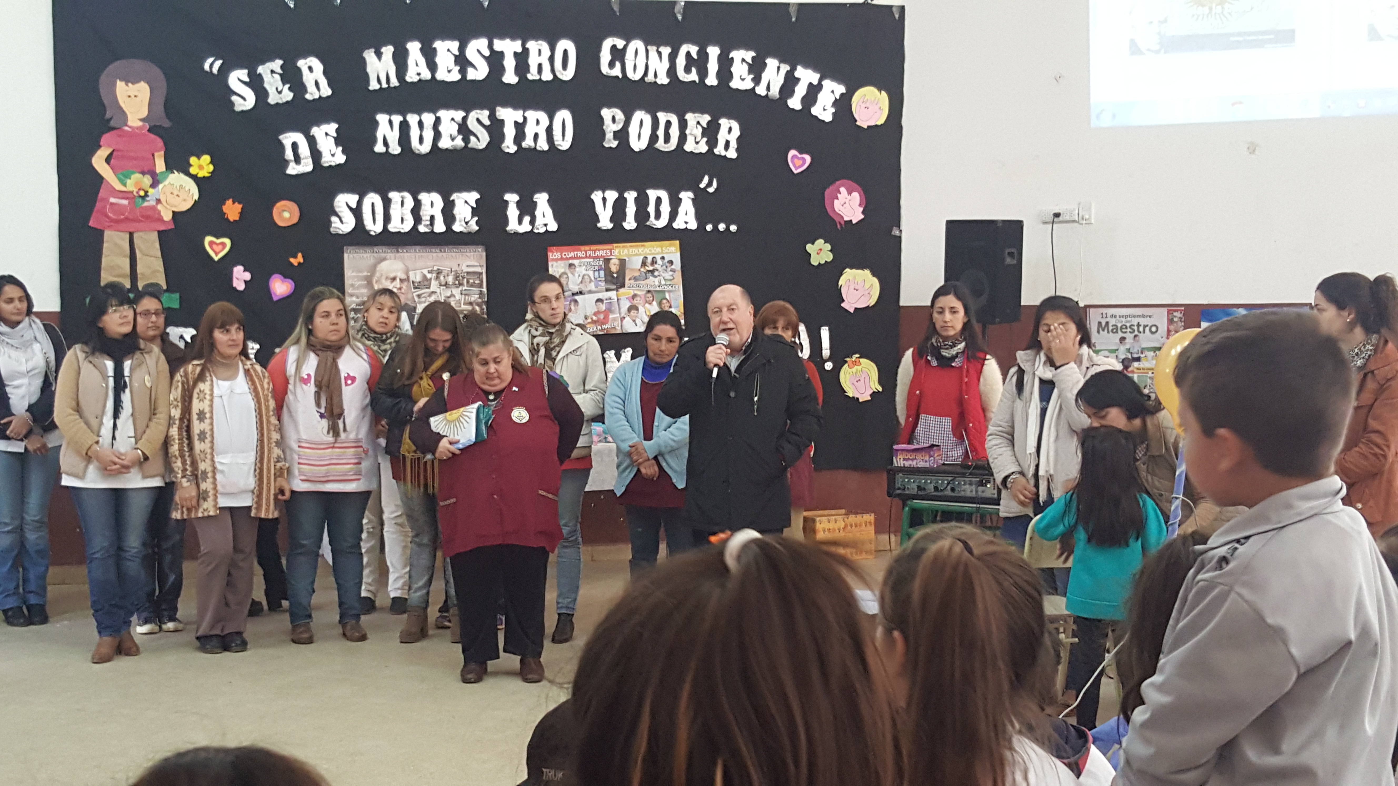 intensa actividad de los candidatos de UNA