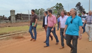 Enrique Cresto - Visita Parque Industrial (2)