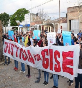 Santa Elena volvió a marchar reclamando justicia por el femicidio de Gisela López