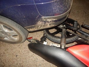 chocaron-una-moto-y-un-auto