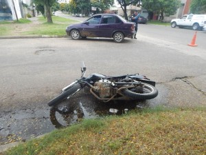 Motociclistas lesionados