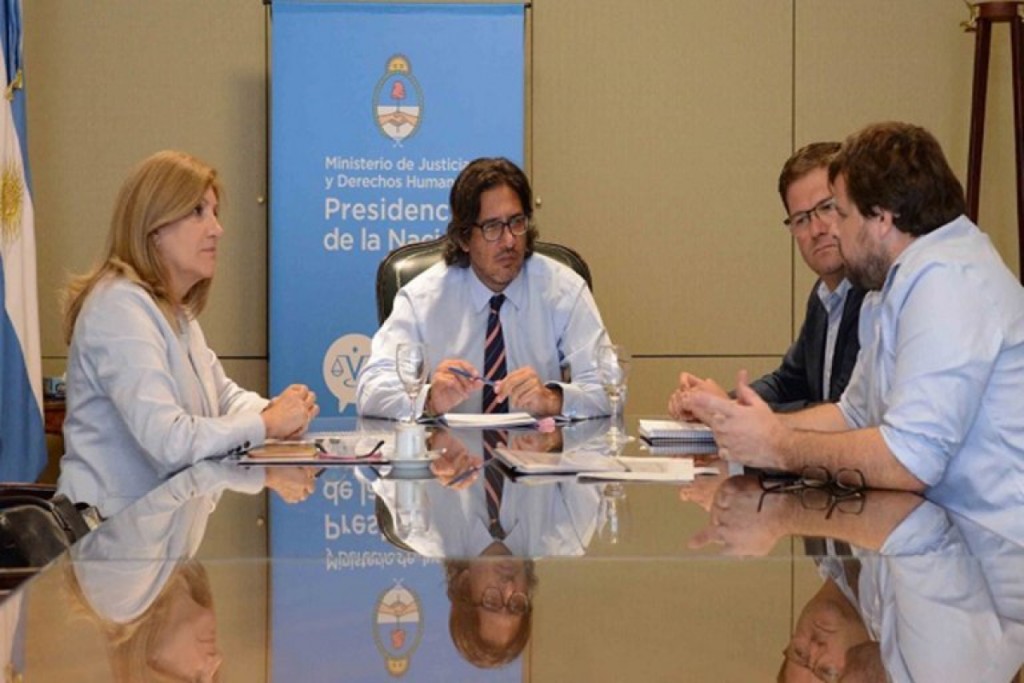 Comprometen ayuda de Nacion para implementar la ley de narcomenudeo