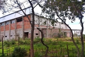 AGMER Concordia renueva la polémica por la obra abandonada del gimnasio del polideportivo