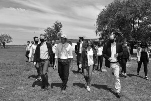 El gobierno presentó el crédito ganadero