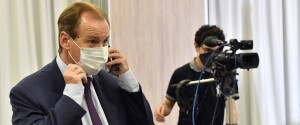 Bordet instó a no asistir a eventos que se organicen de forma