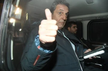 El massazo hizo saltar el tablero al carajo. ¿Pero cambia algo?