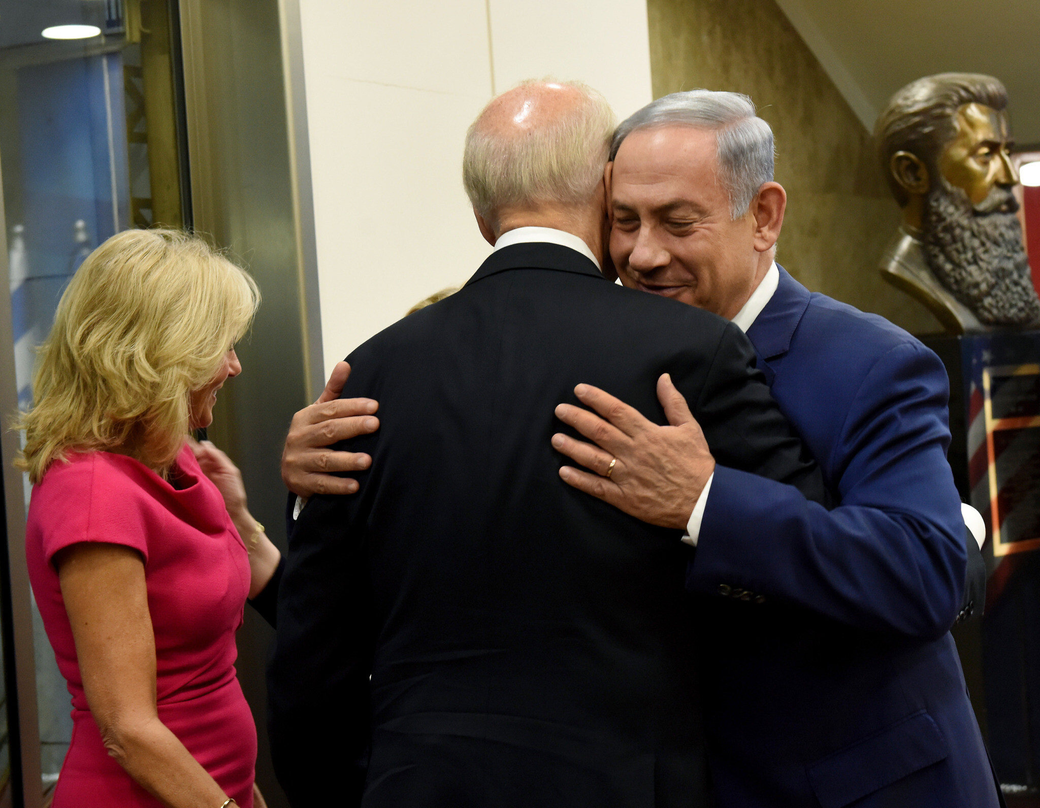 Joe Biden se encuentra con el Primer Ministro Israelí Benjamin Netanyahu