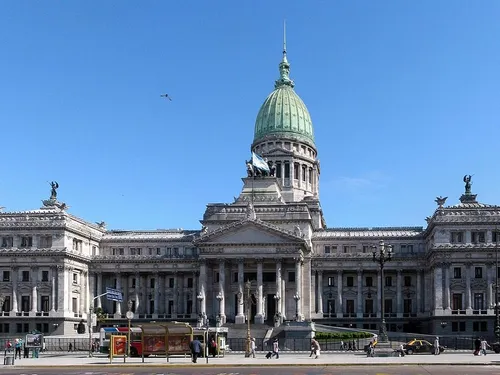 En el Congresos se concentran las expeativas de esta semanaardiente